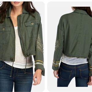 FREE PEOPLE* MILITARY, EMBELLISHED, JACKET MOSS GREEN Cropped fit